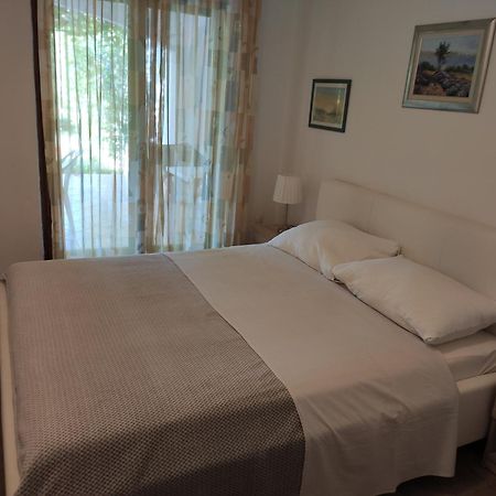 Apartments Tessa 77 เมดูลิน ภายนอก รูปภาพ
