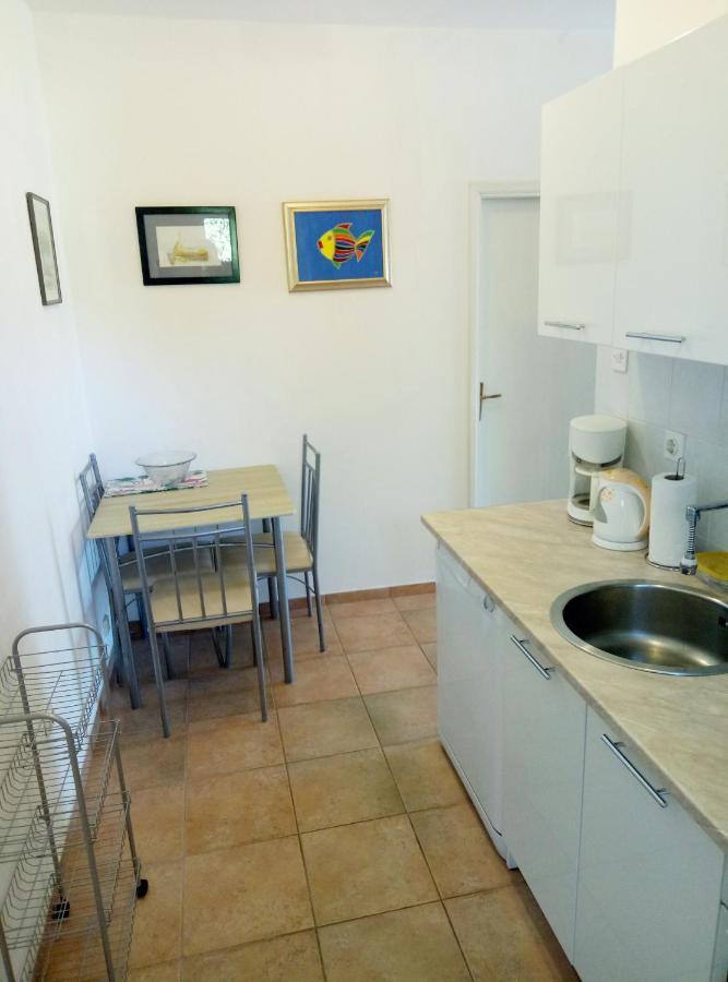 Apartments Tessa 77 เมดูลิน ภายนอก รูปภาพ