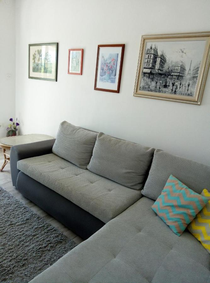 Apartments Tessa 77 เมดูลิน ภายนอก รูปภาพ