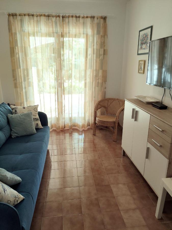 Apartments Tessa 77 เมดูลิน ภายนอก รูปภาพ